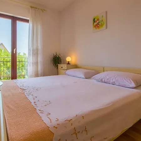 Dora Apartment Selce